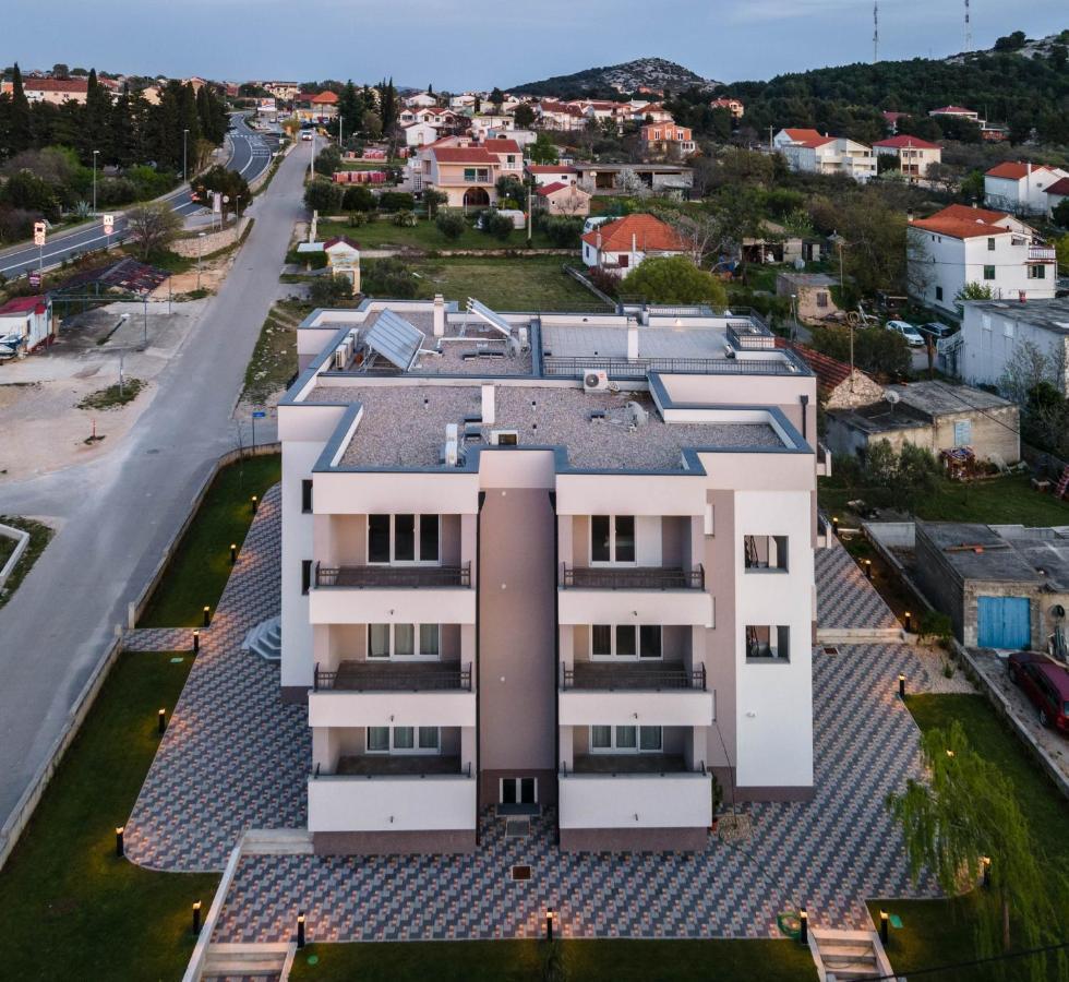 Apartmani Dalmacija Drage Ngoại thất bức ảnh