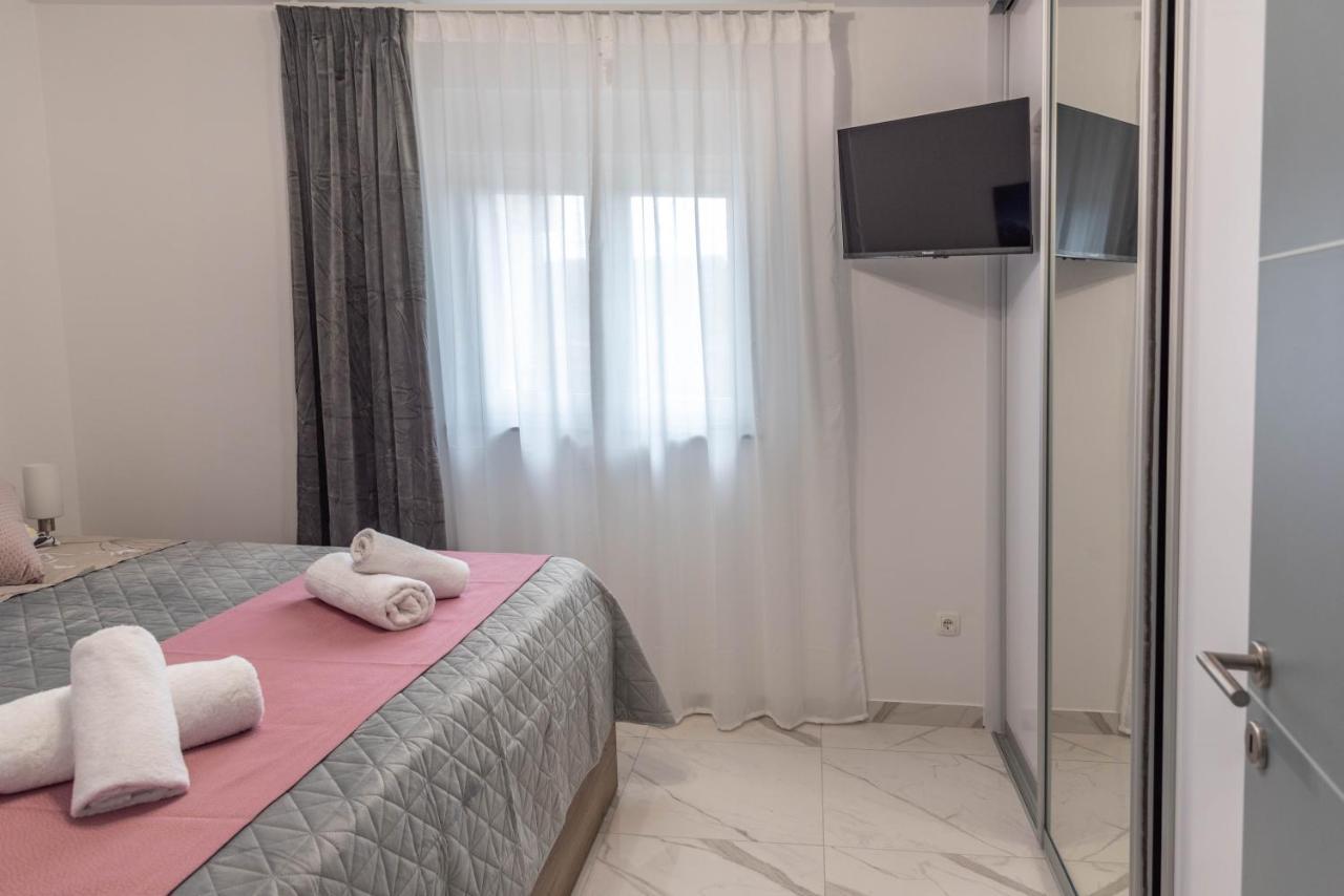 Apartmani Dalmacija Drage Ngoại thất bức ảnh
