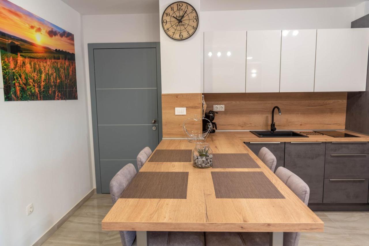 Apartmani Dalmacija Drage Ngoại thất bức ảnh